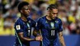 خرج متأثراً.. خطر الاستبعاد من كأس العالم يواجه رافينيا بعد الإصابة