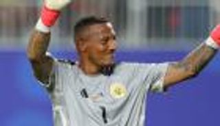 حارس كوراساو يصنع المجد في كأس العالم.. نقطة تاريخية ورقم قياسي