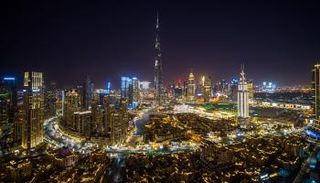 دبي مركز رئيسي للأعمال والاستثمار