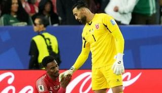 يزيد أبو ليلى حارس منتخب الأردن