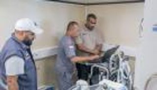 المستشفى الإماراتي العائم يواصل دعم المرضى الفلسطينيين