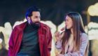 طرح بوستر فيلم أحمد حاتم وجميلة عوض &laquo;ريد فلاج&raquo;