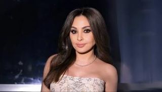 الفنانة اللبنانية إليسا