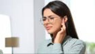 ما العلاقة بين موجات الحر وطنين الأذن؟ خبير يكشف الرابط الخفي
