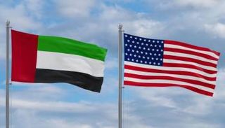 علما دولتي الإمارات والولايات المتحدة