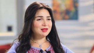الفنانة مي عز الدين