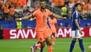 الموت يفجع مهاجم هولندا قبل موقعة المغرب في كأس العالم 2026