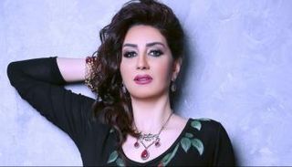 الفنانة وفاء عامر