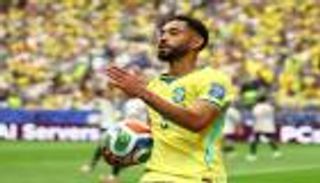 بالـ5 ألقاب.. كونيا يكشف سبب إشارته إلى لاعب اليابان (فيديو)
