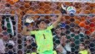 بتصدٍّ مذهل.. ياسين بونو بطل تأهل المغرب أمام هولندا (فيديو)