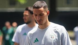 بولبينة مهاجم منتخب الجزائر