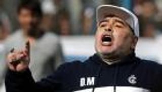 قبل 8 سنوات.. مارادونا ينتقد فترات الراحة في كأس العالم 2026