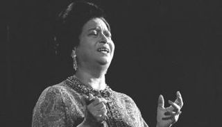الفنانة الراحلة أم كلثوم