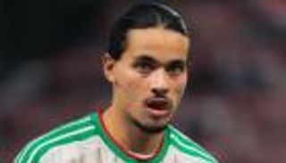 حاج موسى يرفض الأهلي السعودي.. ويفاضل بين عرضين من الدوري الإنجليزي