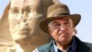 زاهي حواس يتقدم بشكوى ضد وسيم السيسي.. ما القصة؟