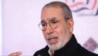 &laquo;كل شخص حر فيما يراه&raquo;.. أول رد من مدحت العدل على شكوى حسام حسن ضده