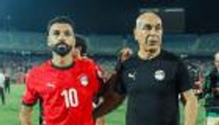 حسام حسن يكشف موقف محمد صلاح من مباراة مصر وأستراليا
