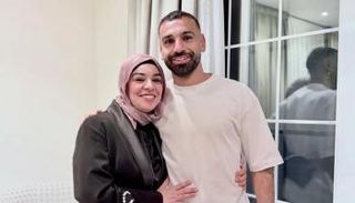 محمد صلاح وشقيقته
