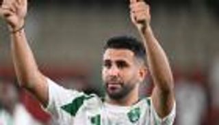 الأهلي السعودي يعلن رحيل رياض محرز