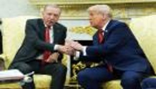 ترامب وأردوغان.. دبلوماسية الهاتف تعزز حضور &laquo;الناتو&raquo; وتنعش آمال أنقرة الدفاعية