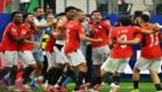 نجوم الفن يحتفلون بإنجاز المنتخب المصري في كأس العالم