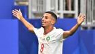 عز الدين أوناحي ينضم إلى نادي الأساطير في كأس العالم