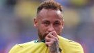 بعد وداع البرازيل.. دموع نيمار تسدل الستار على مشواره الدولي