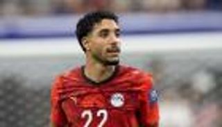 بين برشلونة وريال مدريد.. عرض مفاجئ لعمر مرموش