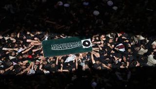 من مراسم تشييع خامنئي بمدينة النجف