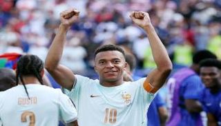 كيليان مبابي قائد منتخب فرنسا