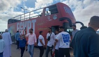 حافلة مكشوفة لاستقبال بعثة منتخب مصر