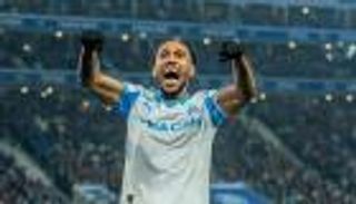 بعد تجربة برشلونة.. أوباميانغ يعود إلى الدوري الإسباني