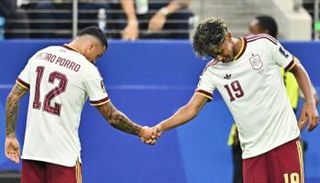منتخب إسبانيا يفوز على فرنسا