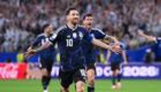 ما هي القنوات الناقلة لمباراة الأرجنتين وإنجلترا في نصف نهائي كأس العالم 2026؟ 