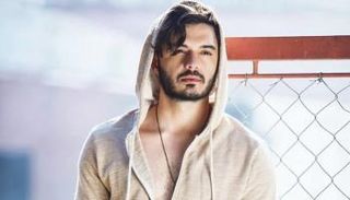 المغني إلياس يالتشينتاش