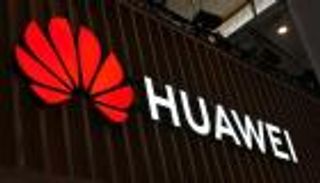 براءة اختراع تكشف عن تصميم Huawei Mate XT2 وآلية طي مبتكرة