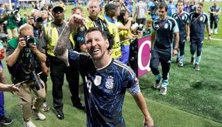 ليونيل ميسي قائد منتخب الأرجنتين
