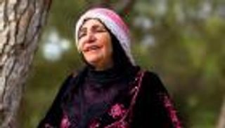وفاة الفنانة الأردنية فتحية الفاعوري.. مسيرة فنية حافلة لصاحبة &laquo;بحبك يا عقرب&raquo;