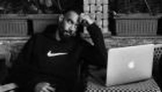 بعد أشهر من رحيل والده.. وفاة المخرج المصري محمد علي سيد الأهل