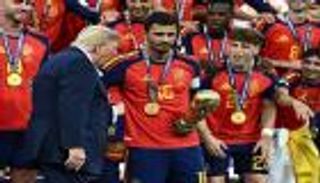 الرئيس يمنعه.. رودري يحلم بريال مدريد