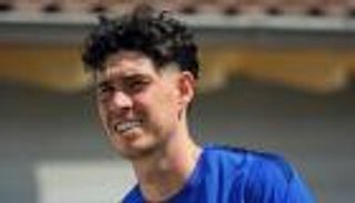 وكيله يوضح.. حقيقة رغبة الهلال السعودي في التعاقد مع أليساندرو باستوني