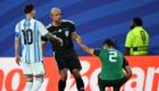 مفاجأة عيسى ماندي بشأن واقعة ميسي في كأس العالم