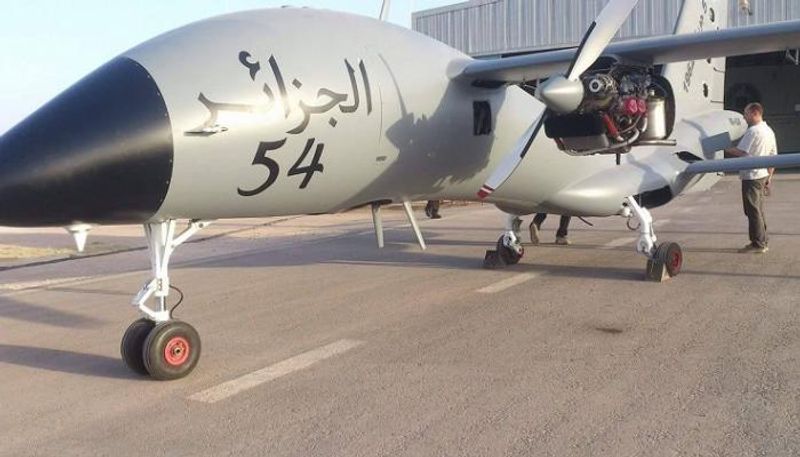 طائرة تابعة للقوات الجوية الجزائرية