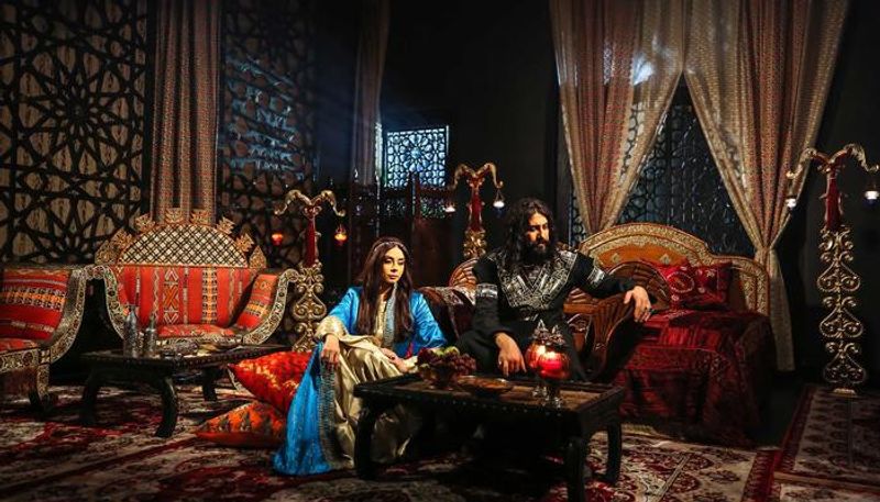 مشهد من مسلسل هارون الرشيد