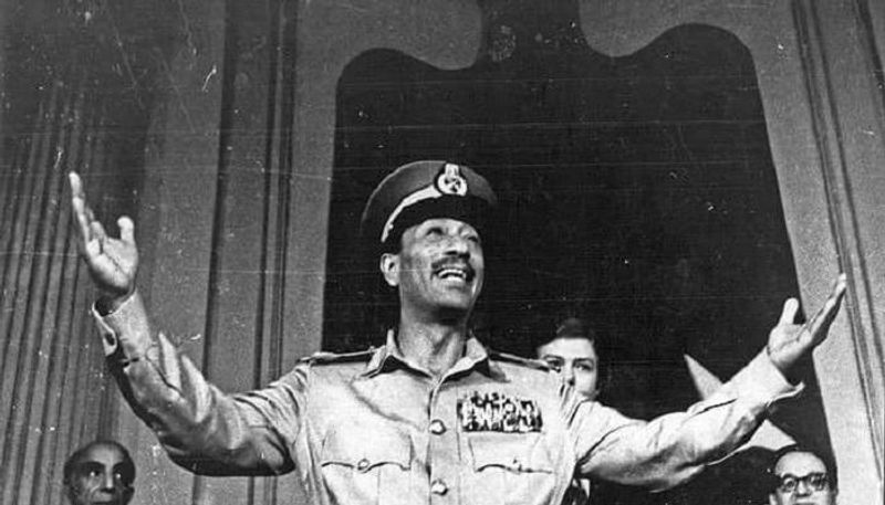 الرئيس المصري الراحل أنور السادات