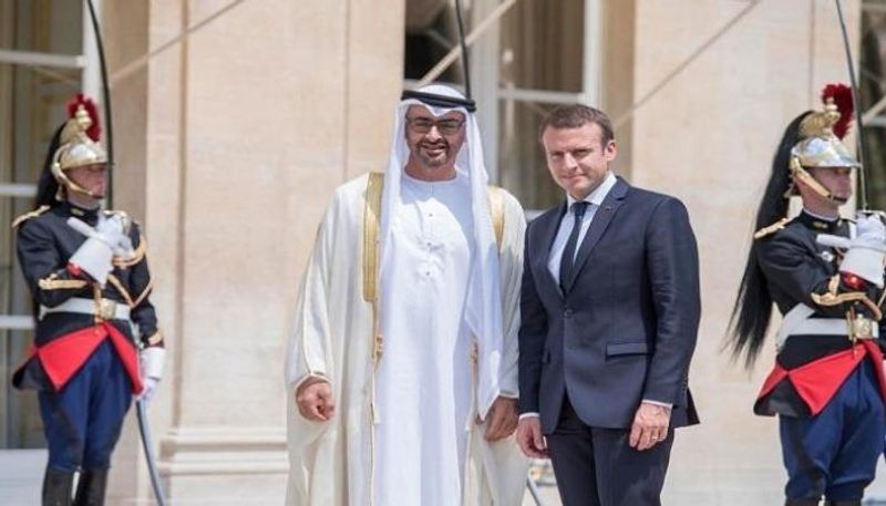 الشيخ محمد بن زايد آل نهيان وإيمانويل ماكرون - أرشيفية