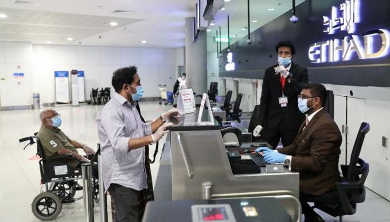إقلاع أول رحلتين من الإمارات إلى الهند لإجلاء عالقين بسبب