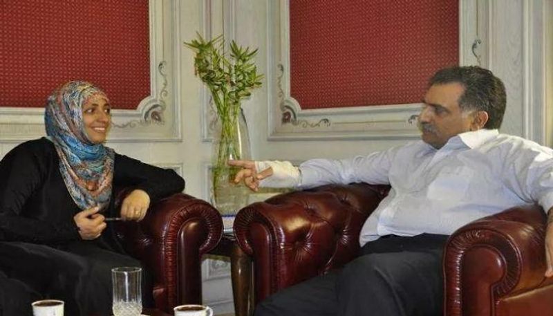الإخوانية توكل كرمان مع الإرهابي عزمي بشارة