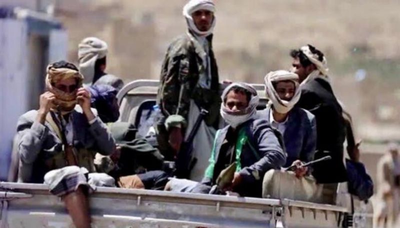 عناصر من مليشيا الحوثي الانقلابية - أرشيفية