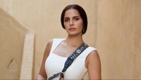 الفنانة آمال ماهر